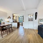 بيت للعطل Charming Bourgeois House - Town Centre *