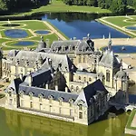 Charming Bourgeois House - Town Centre *