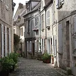 Charming Bourgeois House - Town Centre بيت للعطل