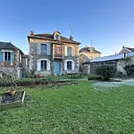 بيت للعطل Charming Bourgeois House - Town Centre Precy-sur-Oise