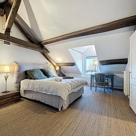 Charming Bourgeois House - Town Centre *